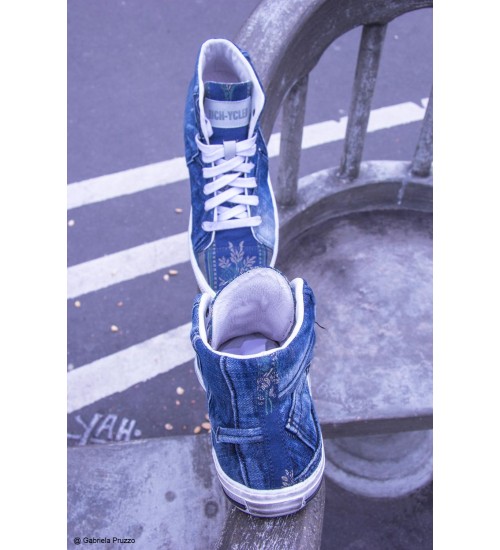  Handmade sneaker in blue denim and fabric.